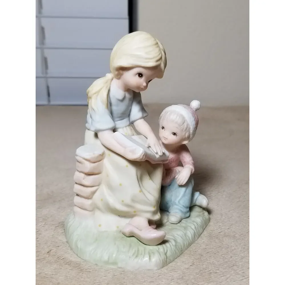 Lefton China Figurine Learning From The Bible 5
